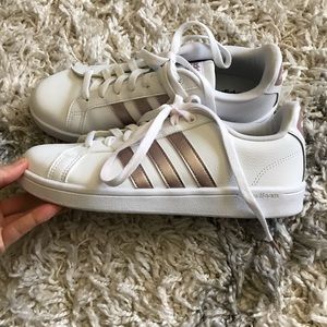 EXCELLENT Women’s adidas cloudfoam sneakers size 9